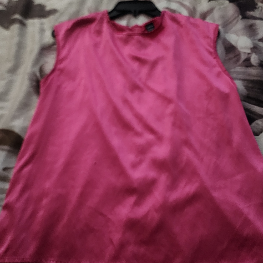 SHEIN Fuchsia Muscle Tee